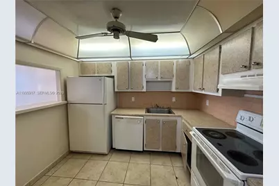 1200 NE Miami Gardens Dr #505W, Miami, FL 33179 - Photo 5