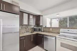 250 180th Dr, Sunny Isles Beach, FL 33160 - Photo 17