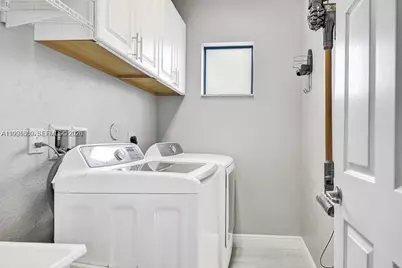 4749 N Grand Cypress Cir N, Coconut Creek, FL 33073 - Photo 27