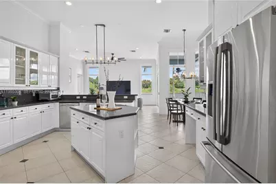 1396 Victoria Isle Dr, Weston, FL 33327 - Photo 47