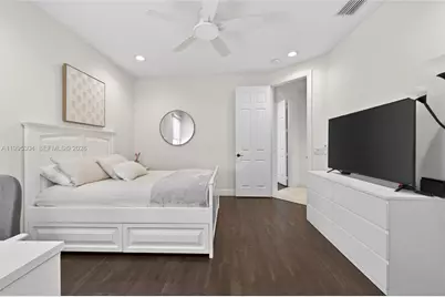 1396 Victoria Isle Dr, Weston, FL 33327 - Photo 49