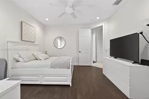 1396 Victoria Isle Dr, Weston, FL 33327 - Photo 49