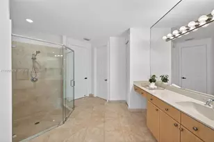 1396 Victoria Isle Dr, Weston, FL 33327 - Photo 45