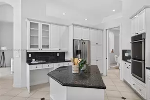 1396 Victoria Isle Dr, Weston, FL 33327 - Photo 41