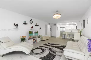 2201 S Ocean Dr, Hollywood, FL 33019 - Photo 13