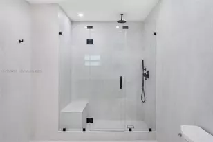 1055 Stillwater Dr, Miami Beach, FL 33141 - Photo 27