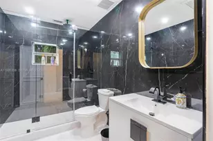 1055 Stillwater Dr, Miami Beach, FL 33141 - Photo 25