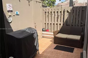 10669 SW 113th Pl, Miami, FL 33176 - Photo 7