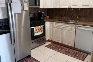 10669 SW 113th Pl, Miami, FL 33176 - Photo 9