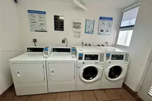 1665 Bay Rd, Miami Beach, FL 33139 - Photo 25