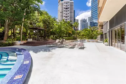 1450 Brickell Bay Dr #1814, Miami, FL 33131 - Photo 19