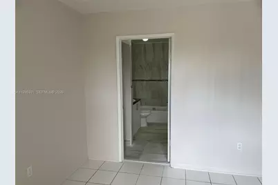 6011 W 24th Ave #A-201, Hialeah, FL 33016 - Photo 11