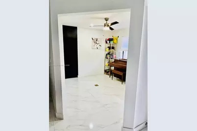 6201 Portsmouth Ln, Davie, FL 33331 - Photo 11