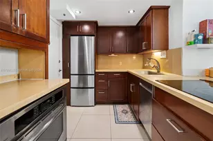 1000 West Ave, Miami Beach, FL 33139 - Photo 9