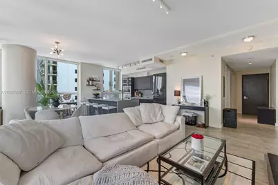 1080 Brickell Ave #1909, Miami, FL 33131 - Photo 11