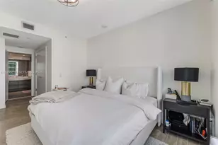 1080 Brickell Ave, Miami, FL 33131 - Photo 17