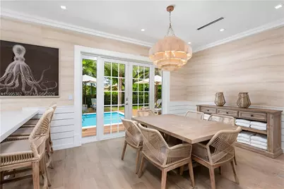 2575 Pine Tree Dr #., Miami Beach, FL 33140 - Photo 9