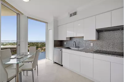 4779 Collins Ave #1706, Miami Beach, FL 33140 - Photo 11