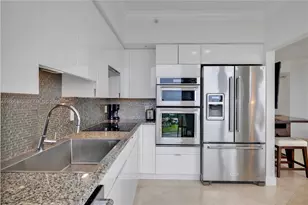 4779 Collins Ave, Miami Beach, FL 33140 - Photo 13