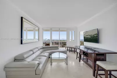 4779 Collins Ave #1706, Miami Beach, FL 33140 - Photo 7