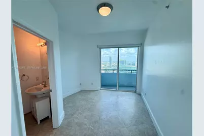 60 SW 13th St #4018, Miami, FL 33130 - Photo 7