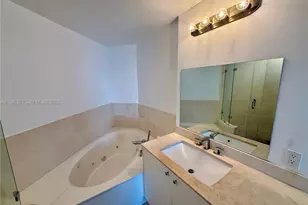 60 SW 13th St, Miami, FL 33130 - Photo 19