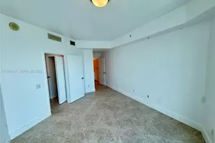 60 SW 13th St, Miami, FL 33130 - Photo 17