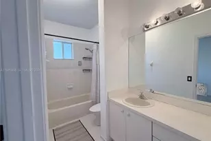 5747 Isles Cir, Tamarac, FL 33321 - Photo 17