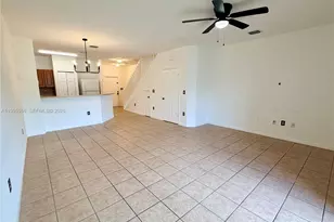 5747 Isles Cir, Tamarac, FL 33321 - Photo 9