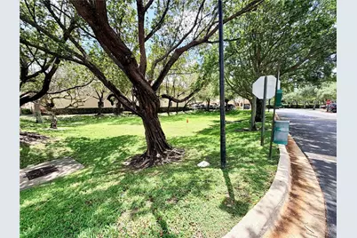 5747 Isles Cir #5747, Tamarac, FL 33321 - Photo 29