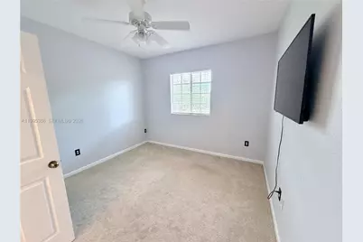 5747 Isles Cir #5747, Tamarac, FL 33321 - Photo 11