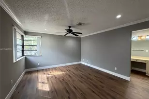 323 Ives Dairy Rd, Miami, FL 33179 - Photo 13