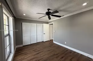 323 Ives Dairy Rd, Miami, FL 33179 - Photo 19