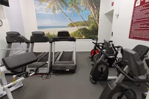 6039 Collins Ave, Miami Beach, FL 33140 - Photo 21