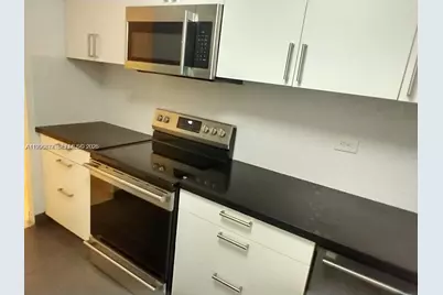 6039 Collins Ave #407, Miami Beach, FL 33140 - Photo 13