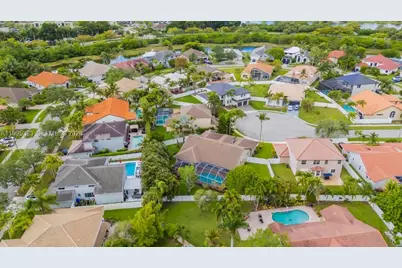 17921 NW 10th St, Pembroke Pines, FL 33029 - Photo 51