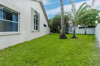 17921 NW 10th St, Pembroke Pines, FL 33029 - Photo 43