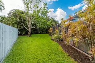17921 NW 10th St, Pembroke Pines, FL 33029 - Photo 39