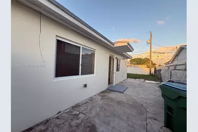 43 NW 76th Ave #0, Miami, FL 33126 - Photo 7