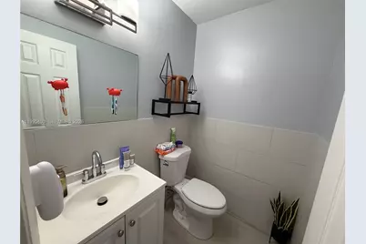328 NW 47th St, Deerfield Beach, FL 33064 - Photo 9