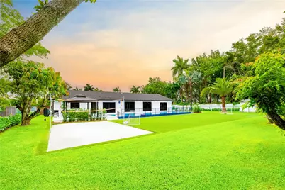 18840 SW 218th St, Miami, FL 33170 - Photo 19
