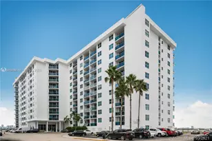 7501 E Treasure Dr, North Bay Village, FL 33141 - Photo 3