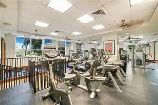 19501 W Country Club Dr, Aventura, FL 33180 - Photo 21