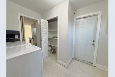 207 SW 12th Ave, Dania Beach, FL 33004 - Photo 17