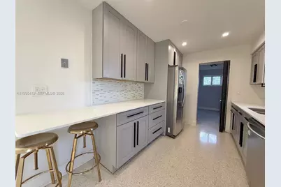207 SW 12th Ave, Dania Beach, FL 33004 - Photo 11