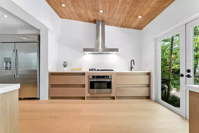 5812 Alton Rd, Miami Beach, FL 33140 - Photo 5