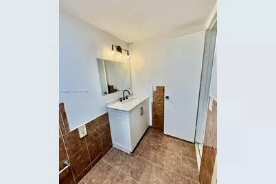 9351 Fontainebleau Blvd #B105, Miami, FL 33172 - Photo 15