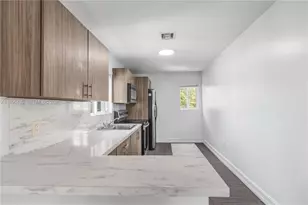 2132 NW 47th St, Miami, FL 33142 - Photo 5