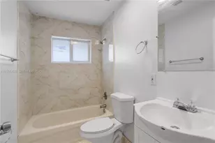 2132 NW 47th St, Miami, FL 33142 - Photo 15