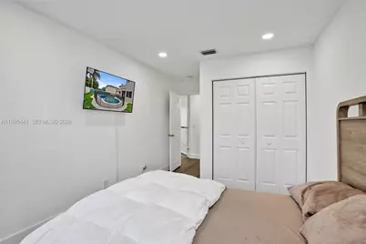 16180 SW 14th St, Pembroke Pines, FL 33027 - Photo 35